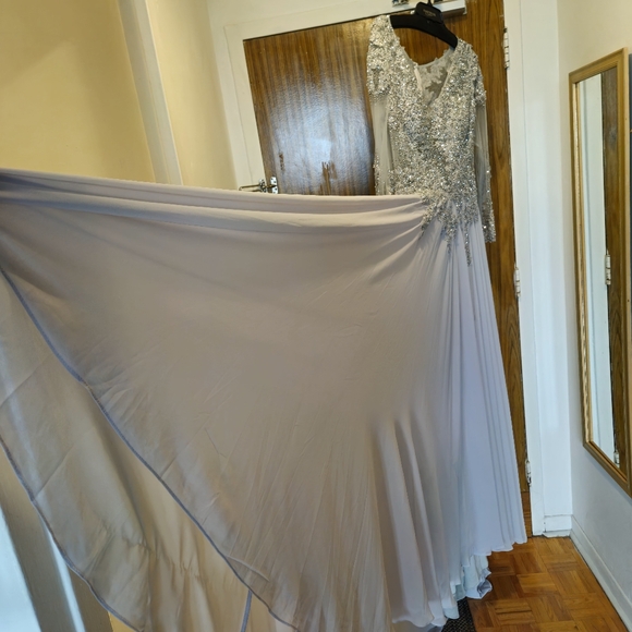 Daymor Couture Evening Gown Silver prom Dress size 14 - Picture 10 of 11
